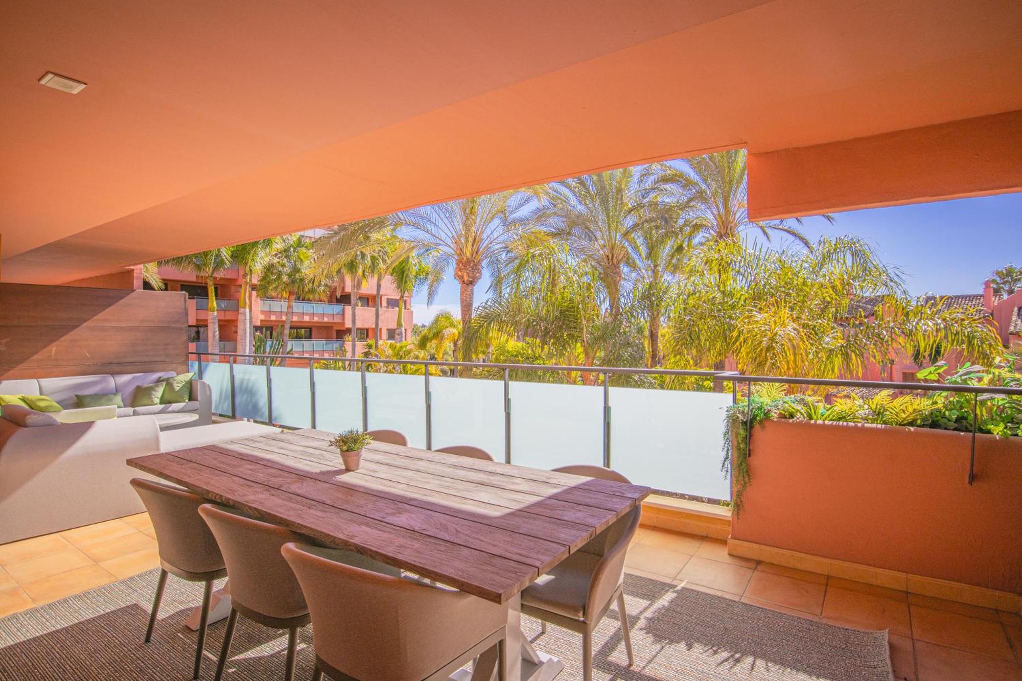 Buenti Apartments Estepona Extérieur photo