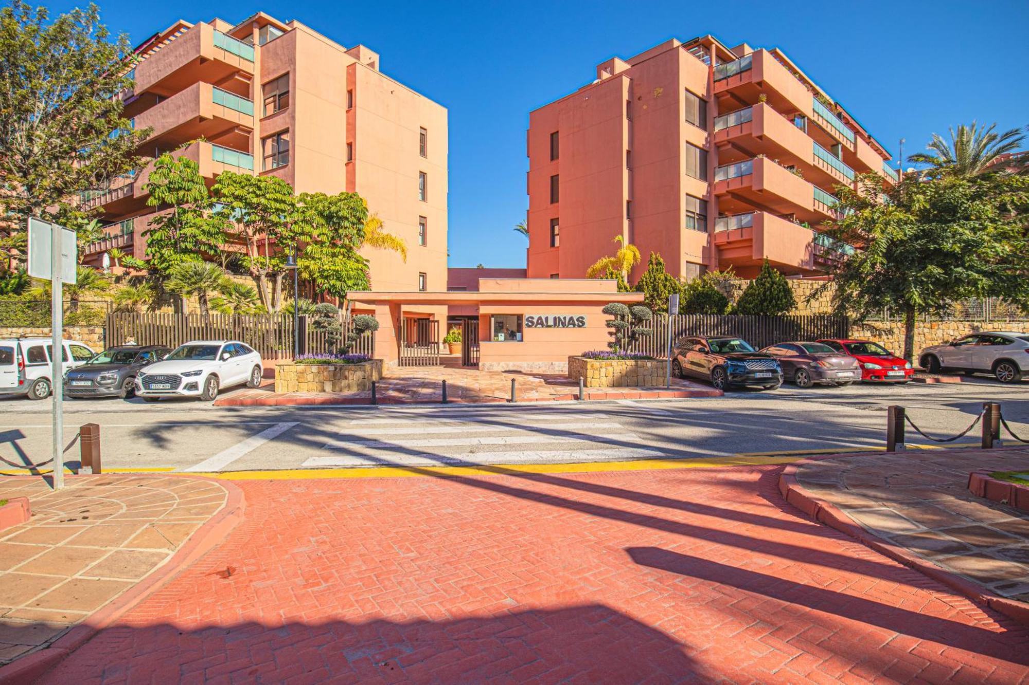 Buenti Apartments Estepona Extérieur photo